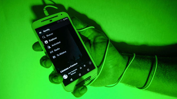 Cara Menampilkan Lirik Lagu di Spotify Android & iOS