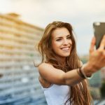 3 Aplikasi Kamera Selfie Terbaik Cocok Untuk Cewek aplikasi selfie