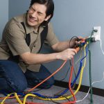 Langkah Mudah Merapikan Kabel yang Berantakan di Rumah Langkah Mudah Merapikan Kabel yang Berantakan di Rumah