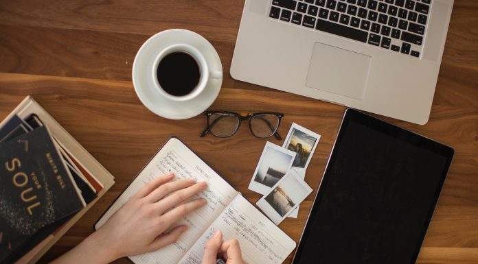 Rekomendasi Aplikasi Menulis Novel Dibayar Dengan Dollar Terpercaya Aplikasi Menulis Novel Dibayar