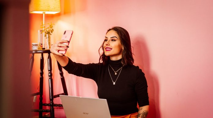 6 Aplikasi Merubah Wajah di Video Bagi Pengguna Android dan iOS Aplikasi Merubah Wajah di Video