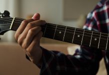 Rekomendasi 4 Aplikasi Untuk Stem Gitar, Pemula Wajib Tahu! Aplikasi Untuk Stem Gitar