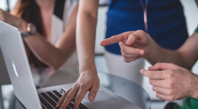 5 Rekomendasi Aplikasi Desain Grafis Gratis Paling Cocok Untuk Pemula Aplikasi Desain Grafis Gratis