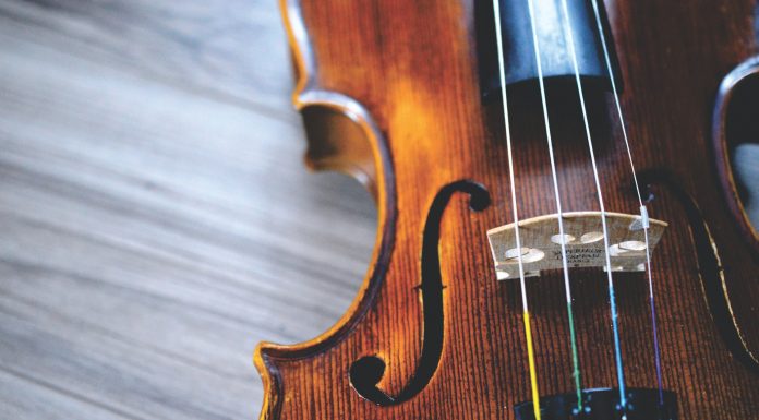 2 Cara Menyetem Gitar Dengan Aplikasi Di Smartphone Cara Menyetem Gitar Dengan Aplikasi