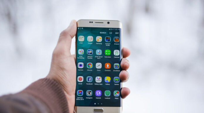 7 Cara Mengatasi Layar HP Tidak Bisa Disentuh Semua / Sebagian Cara Mengatasi Layar HP Tidak Bisa Disentuh